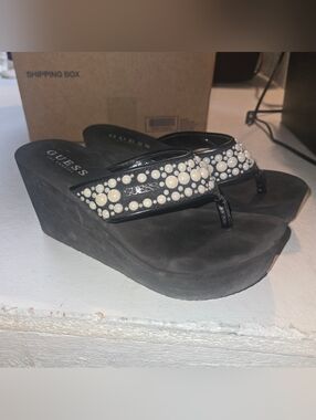 Guess Black Crystal Emebellished Wedge Silus Sandals Size 6.5 White Gems Womens